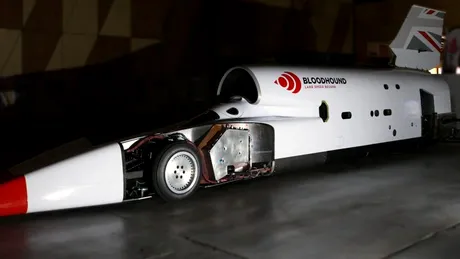 Vehiculul Bloodhound LSR va încerca anul viitor să depăşească 1228 km/oră - VIDEO