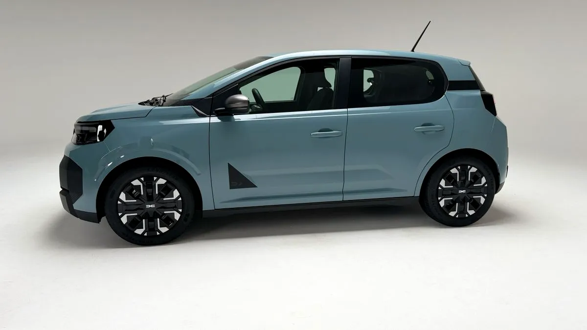 Am văzut pe viu noua Dacia Spring la Paris. 10 lucruri pe care trebuie să le știi despre a doua generație