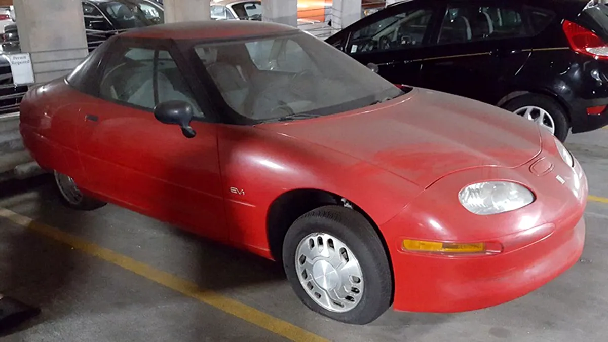 Un GM EV1 extrem de rar a fost găsit abandonat în Atlanta