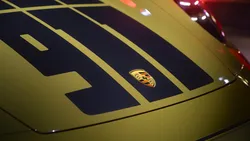 Porsche a brevetat dungile de curse care pot dispărea la cererea șoferului