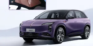 FAW Hongqi a realizat primul plafon auto fotovoltaic din perovskit. E flexibil și poate produce 400 kWh pe an