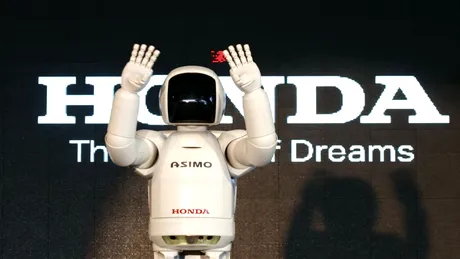 ASIMO prezent la competiţia Honda GreenChallenge 2010