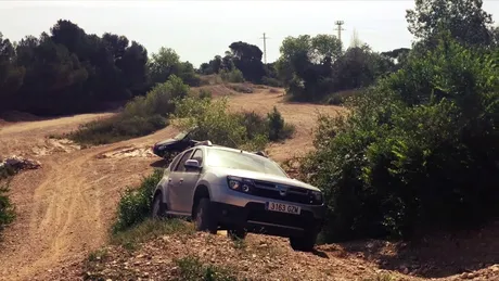 Ce mai ştie să facă Dacia Duster în off road. 5 x VIDEO