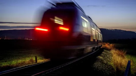 Tren de mare viteză, oprit de urgență pentru că s-a terminat hârtia igienică. S-a întâmplat în Germania