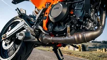 KTM anunță rechemarea în service a mai multor modele 390 din anii 2025–2026 pentru înlocuirea arcului cricului lateral
