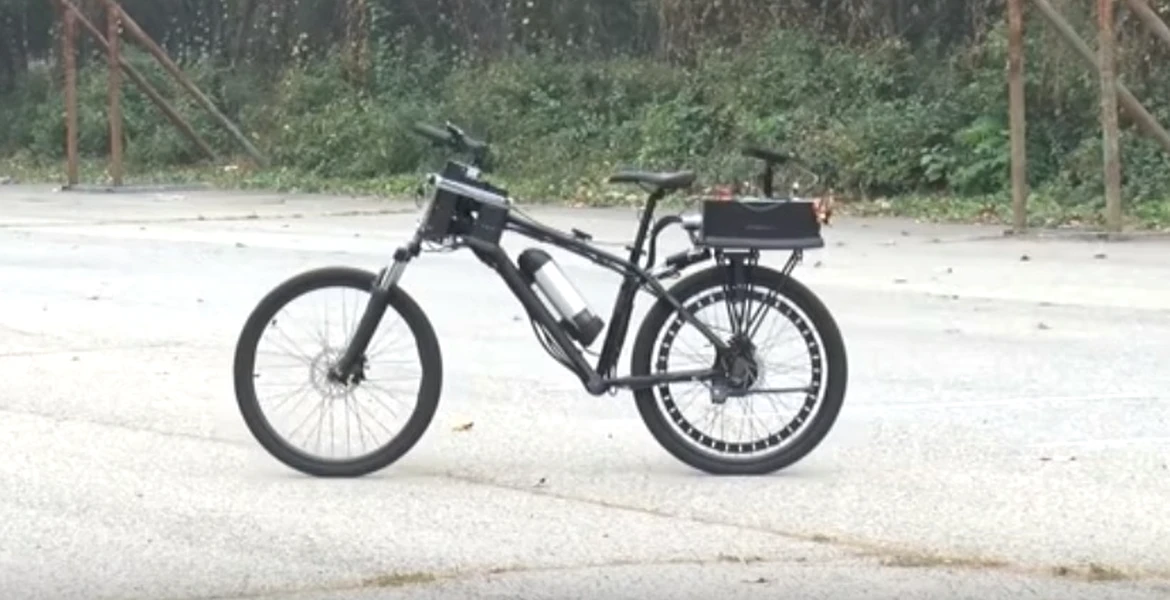 Cum arată bicicleta care se conduce singură – VIDEO