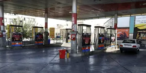 Benzina în Iran este aproape gratis: 0,025 euro/litru. Un plin e de 60 de ori mai ieftin decât în România