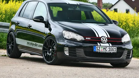 Volkswagen Golf GTI by Mcchip