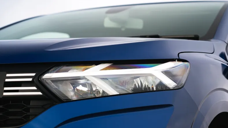 Care a fost cea mai bine vândută mașină din România, în noiembrie. Doar bulgarii mai cumpără acest model