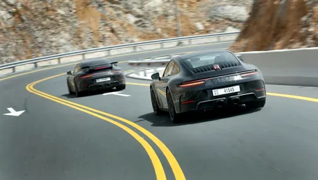 Pentru prima dată în istorie, Porsche 911 primește o motorizare hibridă. Actualizarea debutează în 28 mai