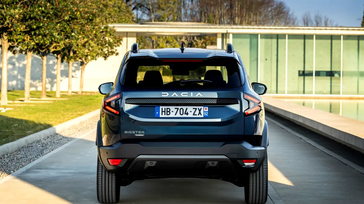 Ce cred englezii despre Dacia Bigster? Noul SUV a fost testat de o publicație britanică - VIDEO