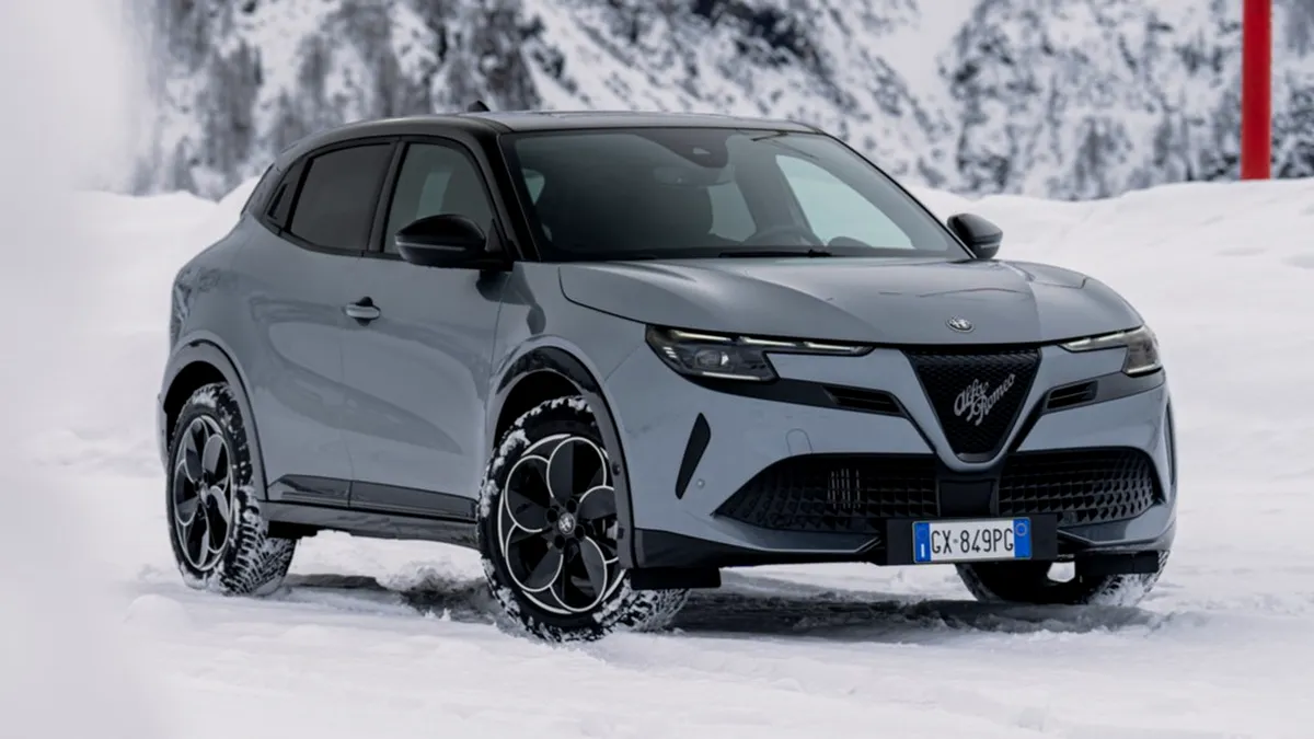Alfa Romeo lansează versiunea cu tracțiune integrală pentru SUV-ul Junior - FOTO