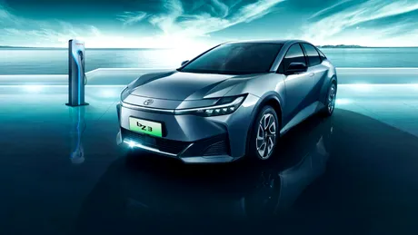 Toyota a prezentat bZ3, al doilea model electric din gama sa. Când va fi disponibilă noua mașină electrică?