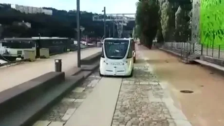 Primul oraş care va avea autobuze fără şofer - VIDEO