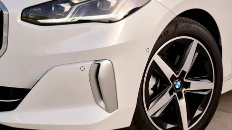 BMW recheamă în service până la 575.000 de mașini din cauza unui risc de incendiu