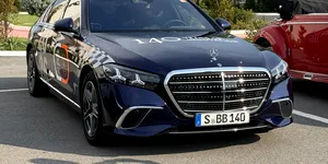 <span class='prepend'>Foto |</span> Caravana internațională aniversară a Mercedes a ajuns în România. Marca germană aniversează 140 de ani de la primul brevet depus de Carl Benz