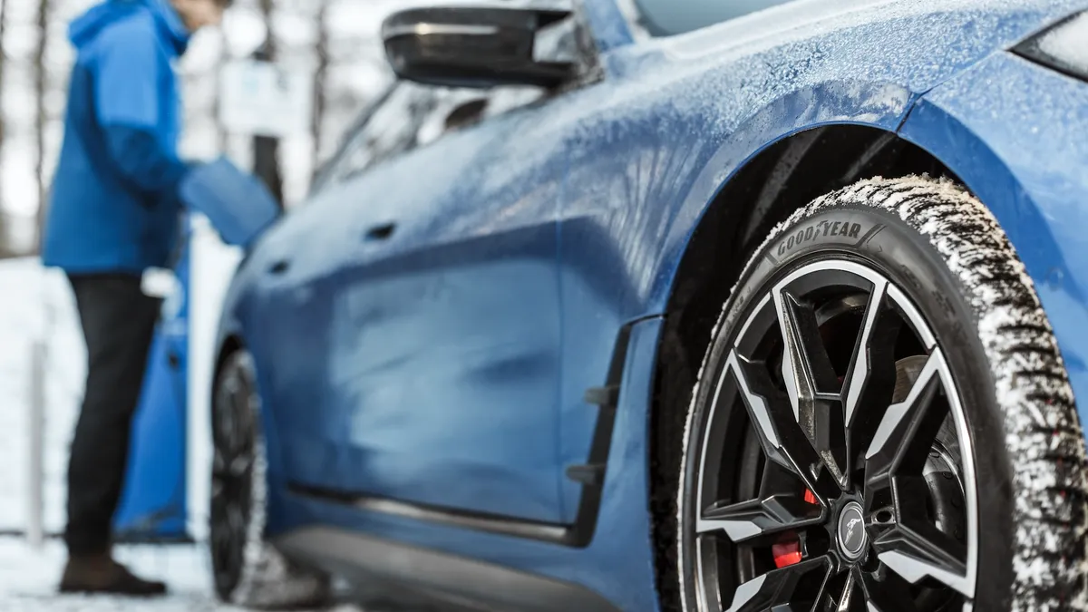 Sfaturile Goodyear pentru condusul pe timp de iarnă. La ce trebuie să fim atenți în sezonul rece? (P)