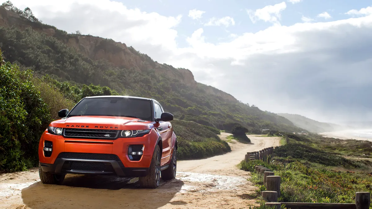 Range Rover Evoque primeşte tratamentul Autobiography pentru Geneva