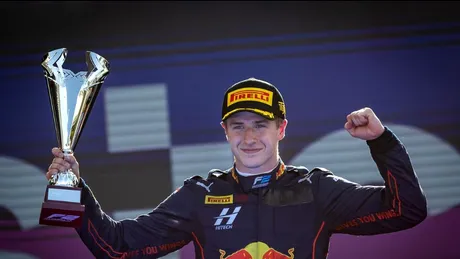 Red Bull Racing l-a suspendat pe juniorul Juri Vips