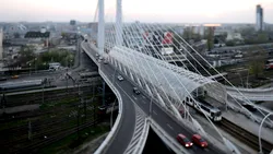 Podul Basarab se redeschide complet în noaptea de duminică spre luni. Se reia inclusiv circulația tramvaielor