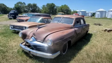 Automobile de colecție construite în anii ’20 găsite după 60 de ani într-un hambar din America