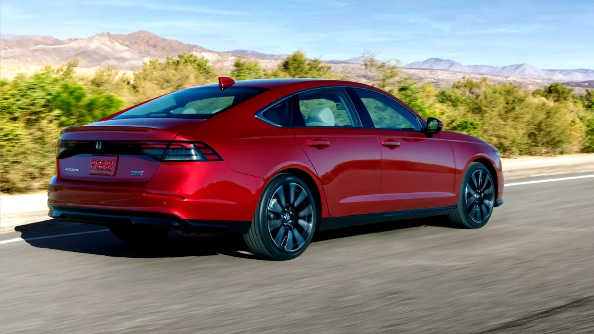 Rival puternic pentru VW Passat în America. Honda Accord primește o nouă generație