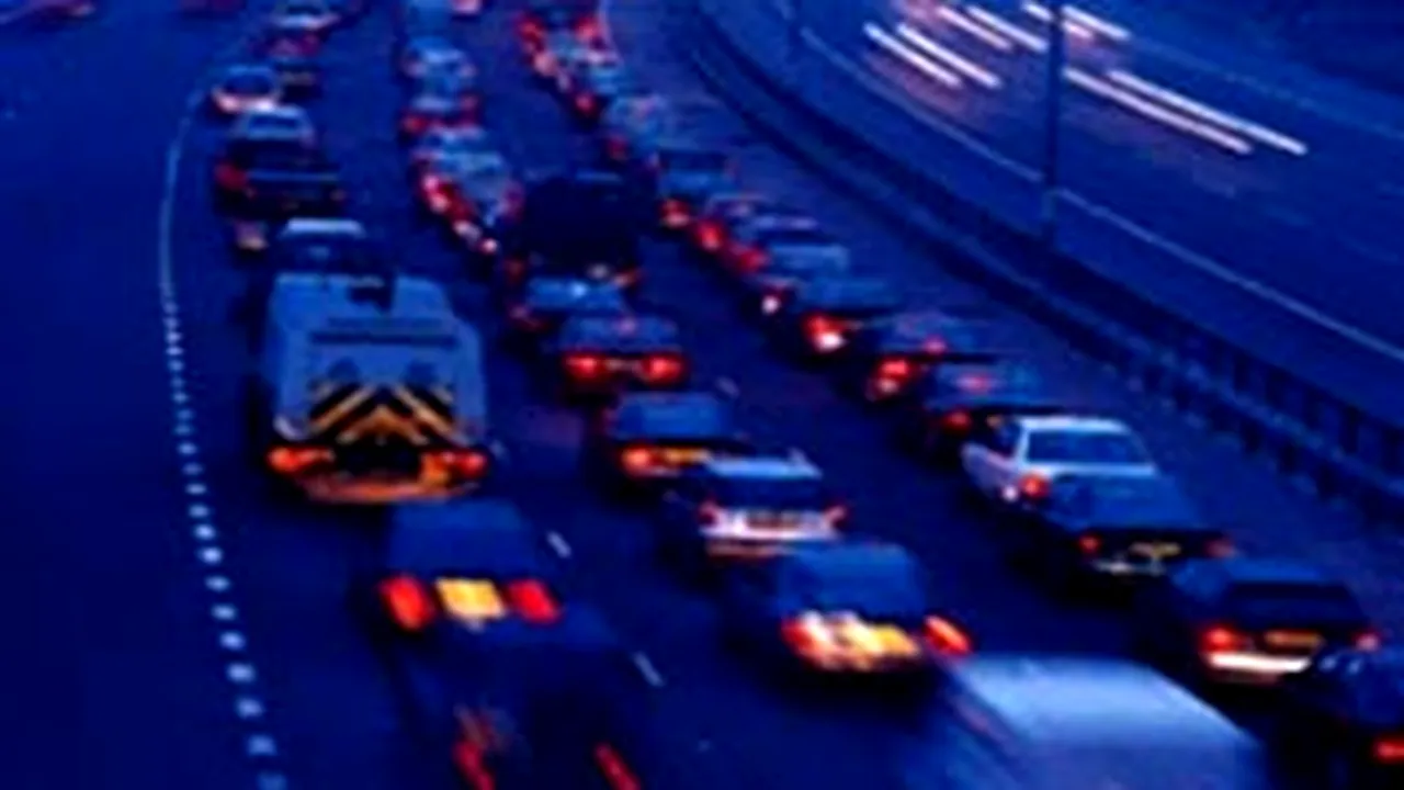 1-traffic-night 
