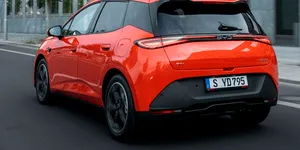 Chinezii lansează un model compact care ar putea pune presiune pe Dacia Sandero