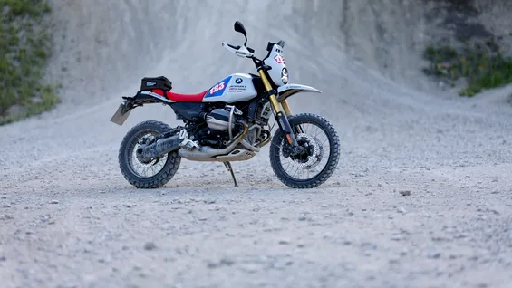 România devine gazda BMW Motorrad GS Trophy 2026: Detalii despre traseul din Carpați și motocicletele speciale R 12 G/S
