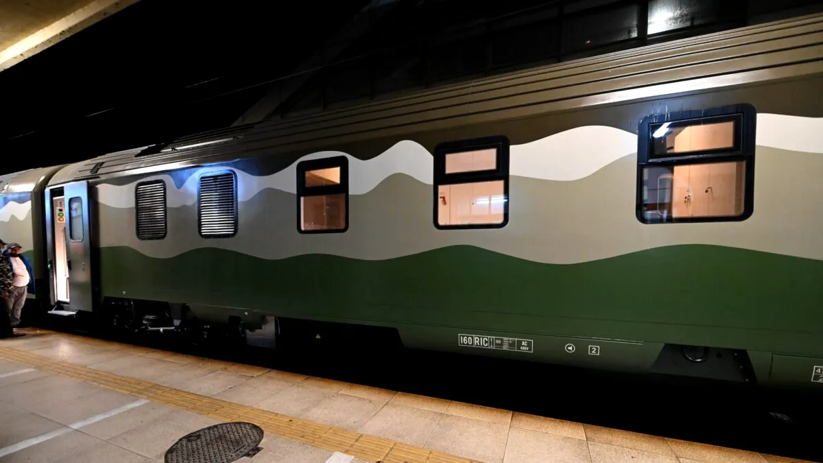 Astra Arad va produce vagoane de tren cu destinație specială pentru NATO. La ce vor fi folosite
