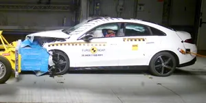 Femeile, expuse unui risc mai mare în accidentele auto. Ce arată un nou studiu european