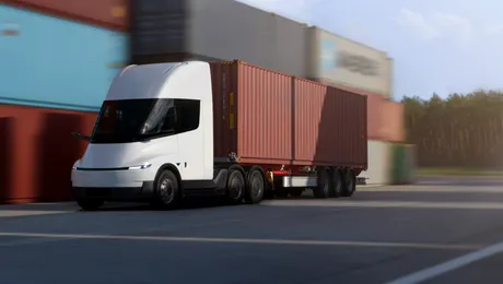 Tesla Semi ajunge în Europa: 550 km autonomie și încărcare la 800 kW