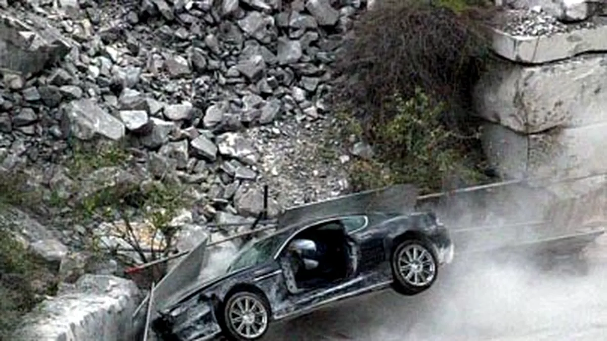 Încă un Aston Martin DBS distrus