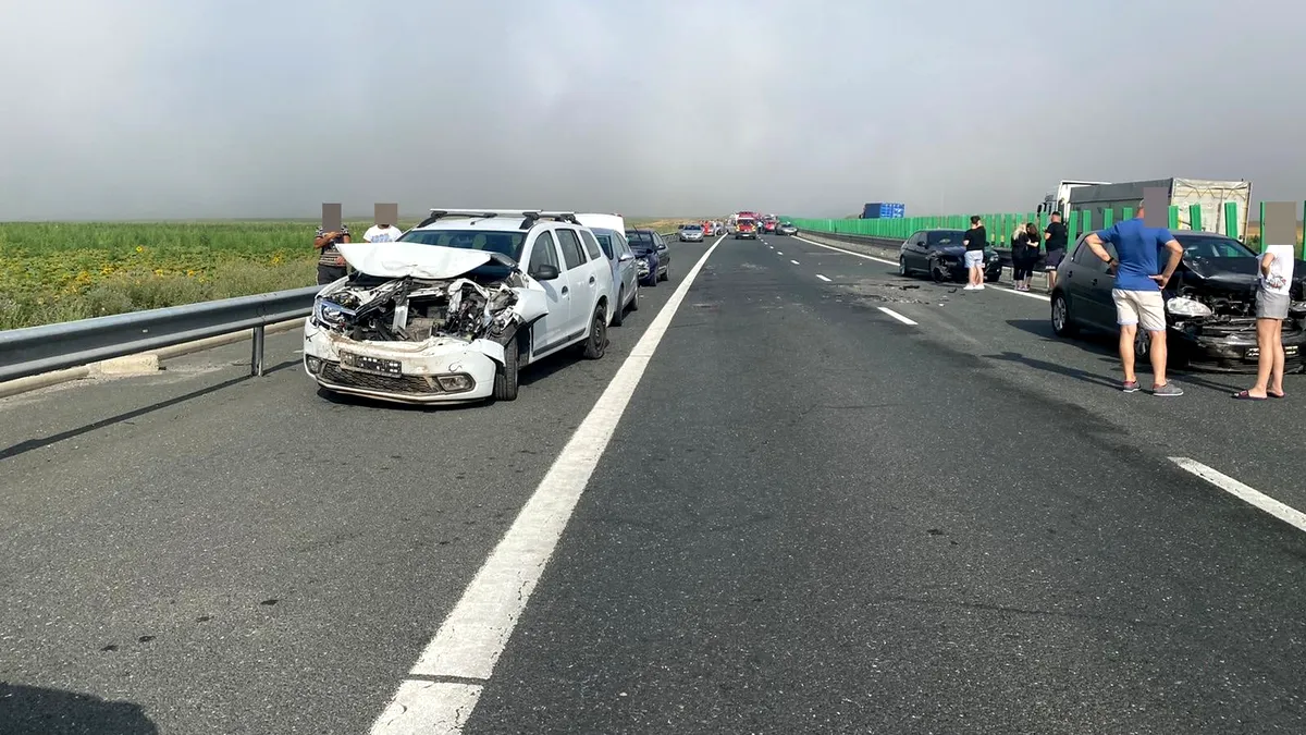 5 lucruri pe care trebuie să le faci ca să eviți un carambol cum a fost cel e pe Autostrada Soarelui