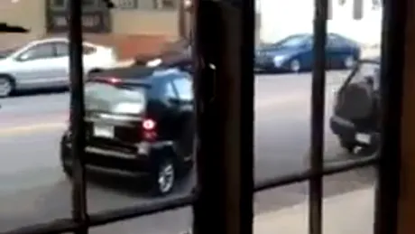 VIDEO: Cât de greu se parchează un smart?