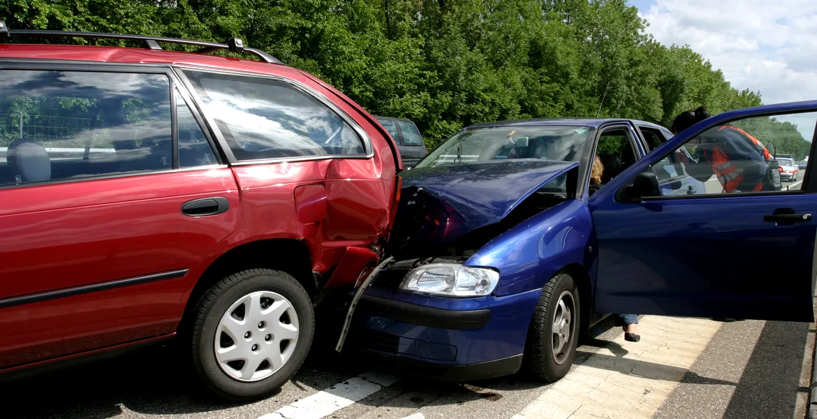 Cum pot şoferii să îşi şteargă istoricul accidentelor, pentru RCA mai ieftin