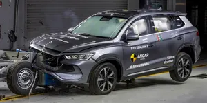 <span class='prepend'>Video |</span> BYD Sealion 5 a primit același scor în testele de siguranță ca Dacia Bigster. Unde este deficitar SUV-ul chinezesc?