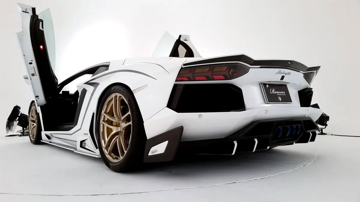 Lamborghini Aventador primeşte un pic de atenţie de la Rowen