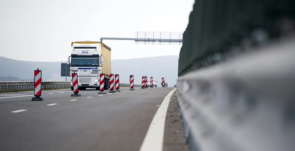 În România zici că melcii fac autostrăzi, nu utilajele. Iar garanţiile sunt de n-ar mai fi