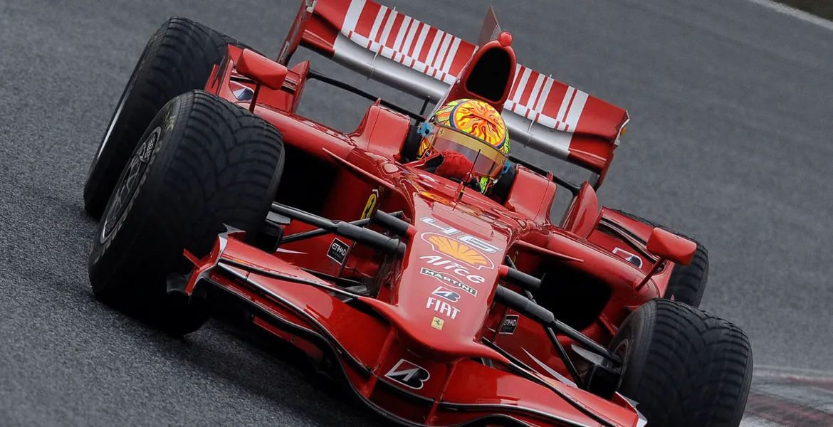 Valentino Rossi teste pe Ferrari F2008