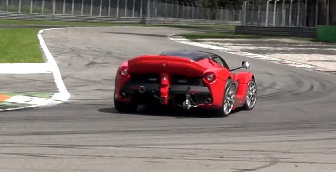 LaFerrari XX este atât de puternic încât se deformează