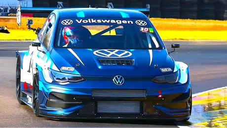 Cum arată un Volkswagen „Mega Golf” de 1.000 de cai putere? Modelul vine cu un motor preluat de pe Audi RS3 și îmbunătățit