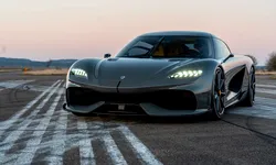 Koenigsegg Gemera renunță la motorizarea hibridă cu trei cilindri pentru că nimeni nu a vrut-o