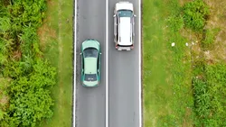 Au voie șoferii începători să facă depășiri pe Drumurile Naționale cu o singură bandă pe sens? Regulile din Codul Rutier 2026