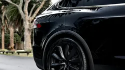 China va interzice mânerele ascunse ale ușilor mașinilor electrice, precum cele de pe Tesla