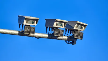 Implementarea sistemului e-SIGUR intră în linie dreaptă. CNAIR lansează licitația pentru radare fixe de monitorizare a traficului