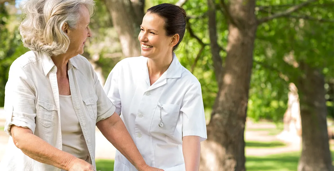 Centrele de bătrâni private – O alegere sigură pentru seniori (P)