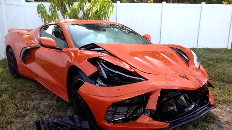 Primul accident cu un Corvette C8. Proprietarul l-a condus doar o zi