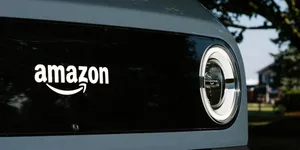 Amazon vinde acum și mașini la mâna a doua. Unde își începe noul serviciu activitatea?