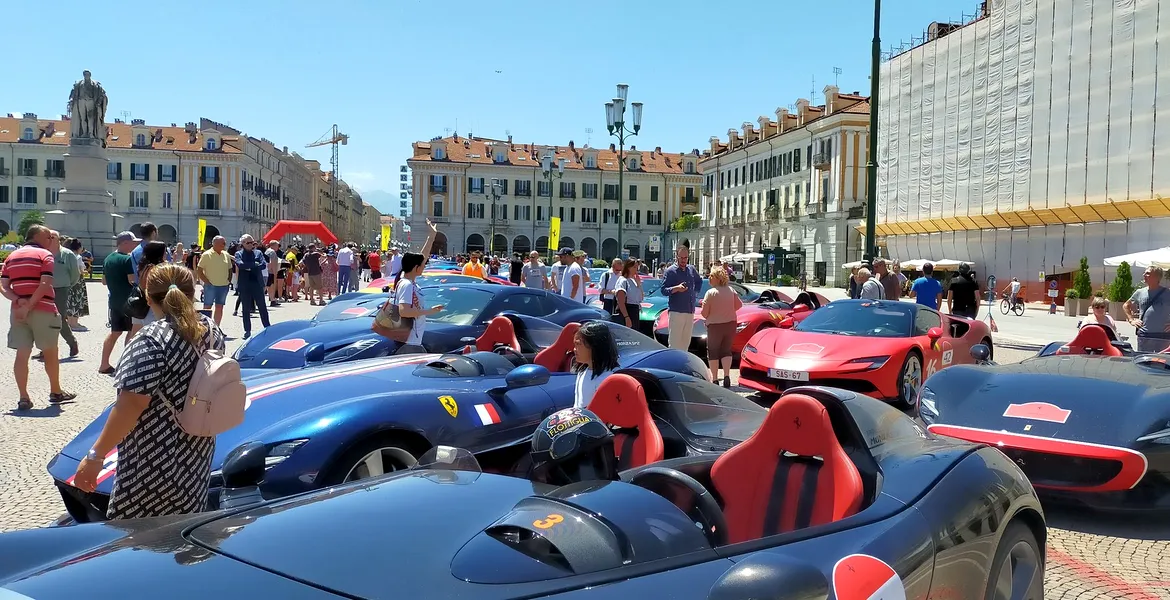 Mai multe modele Ferrari Monza au fost avariate